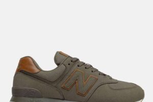 Bild von NEW BALANCE 574 Line – Burgundy Tan Sea Salt Nabuck Sneakers for Him