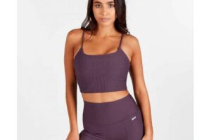 Bild von Physiq Apparel Lux Ribbed Cami Crop Top – Wild Berry – female