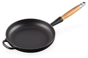 Bild von Le Creuset Signature Satin Black Cast Iron 24cm Frying Pan