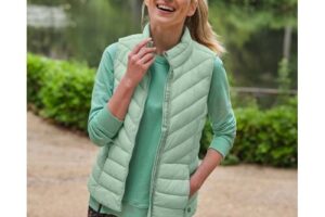 Bild von Green Ladies’ Recycled Puffer Gilet Jacket   Size 16   Roama Glen Puffer Gilet Rw007 Moshulu – 16