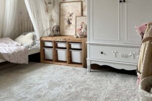 Bild von Premium Cream Shaggy Rug – Lace – Amore – 120cm x 170cm