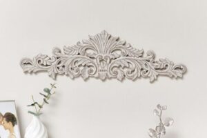 Bild von Vintage White Distressed Fleur De Lys Wall Plaque Material: Home Decor & Accessories/Wall Art & Plaques